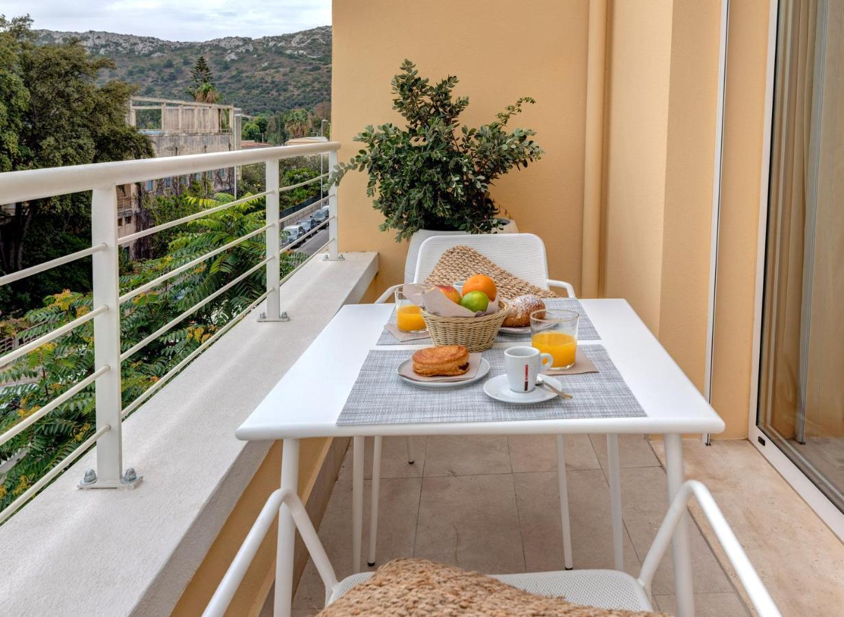 Arveskida Suite Apartment กาญารี ภายนอก รูปภาพ