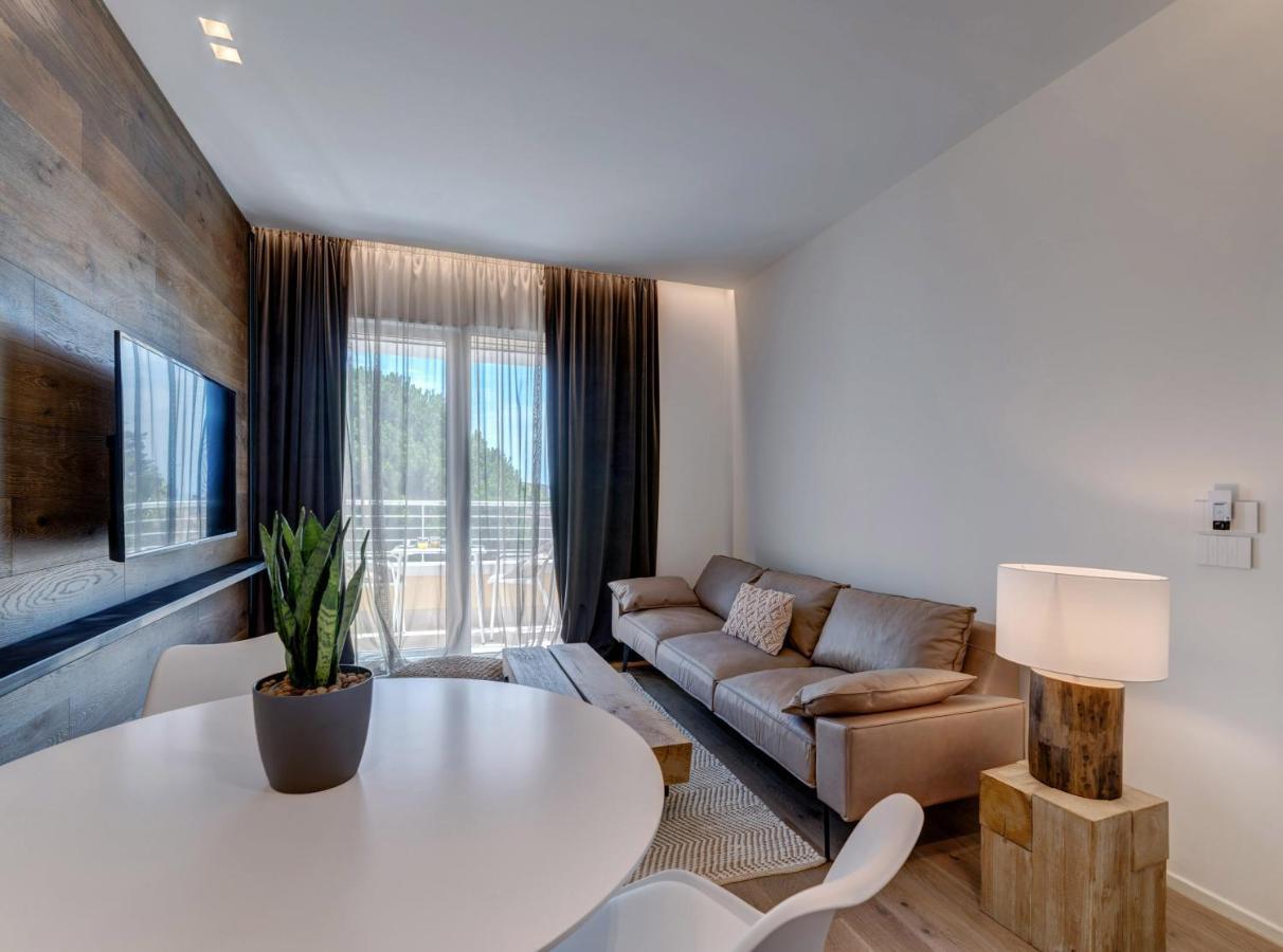 Arveskida Suite Apartment กาญารี ภายนอก รูปภาพ